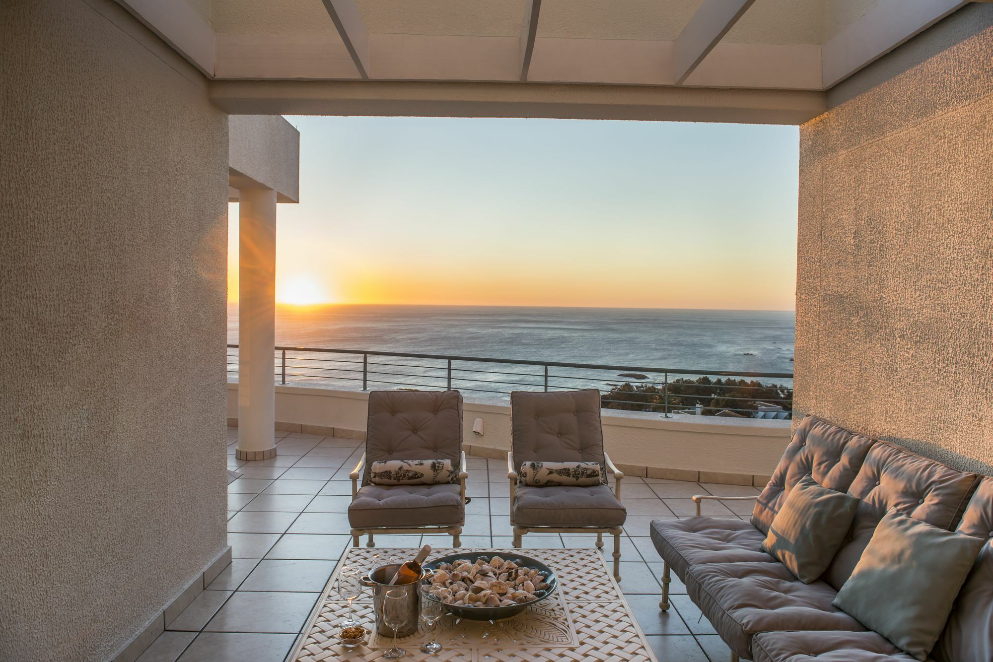 Bay Reflections Camps Bay Luxury Serviced Apartments Cidade Do Cabo Exterior foto